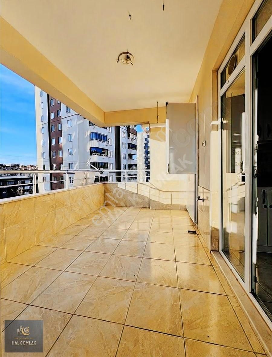 Beykent'te Satılık 2+1 Geniş Oturumlu Ara Kat Daire - Görsel 7