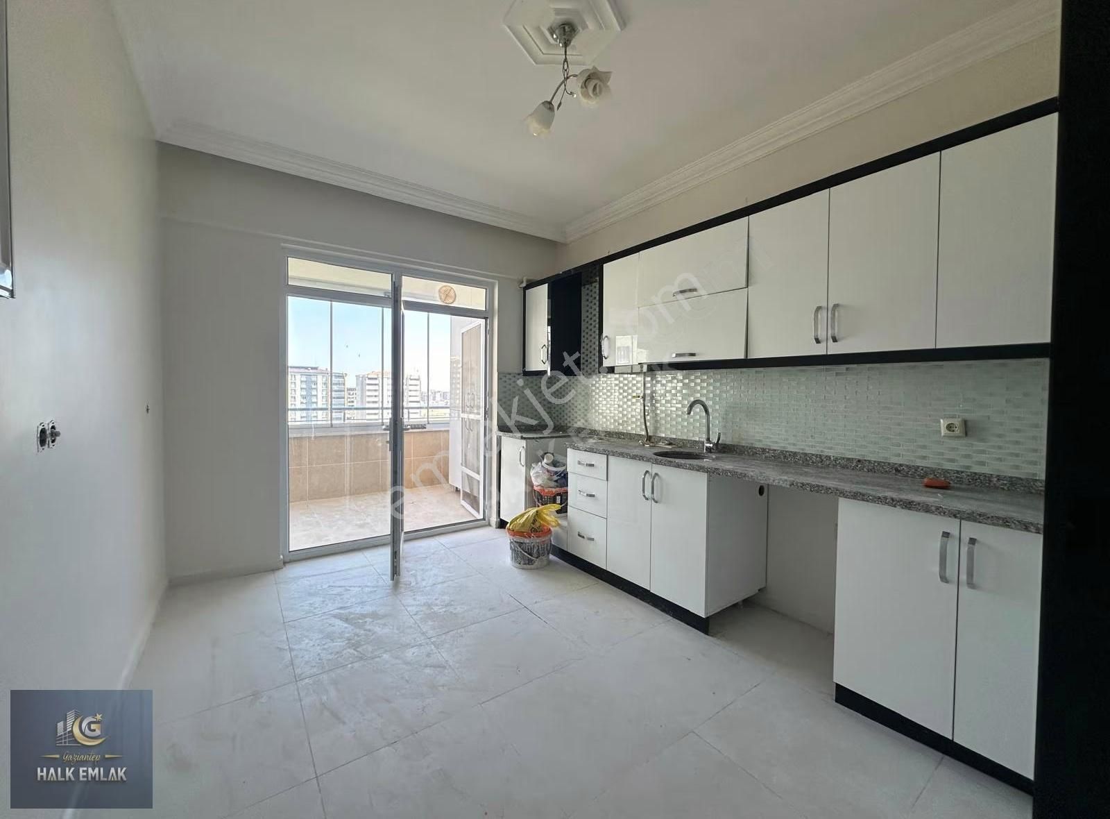 Göktürk Mah. Müthiş Lokasyonda Çift Balkon 3+1 Fırsat Daire!