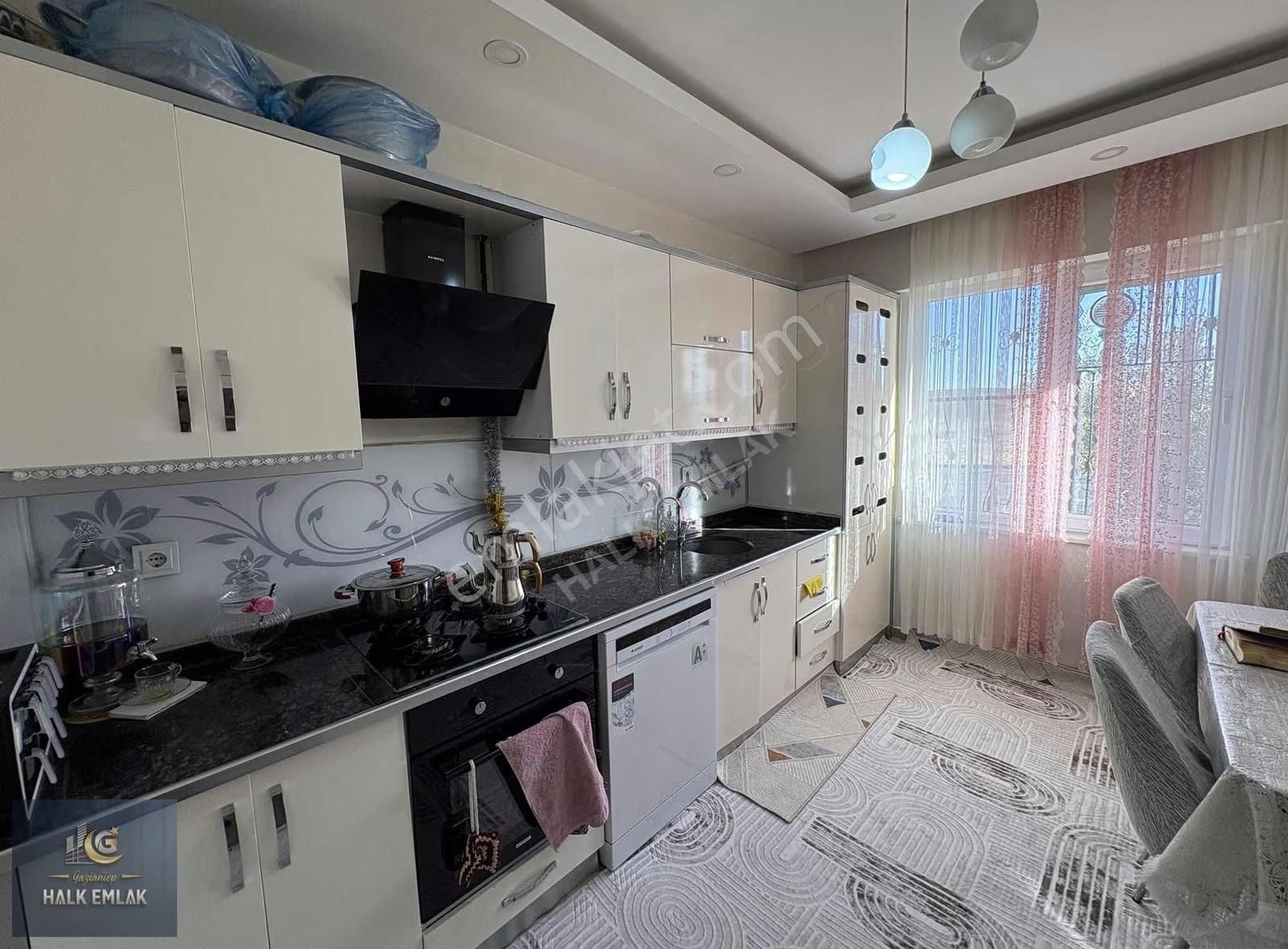 Beykent'te Satılık Bakımlı 3+1 Daire (115m², Merkezi Konum) - Görsel 9