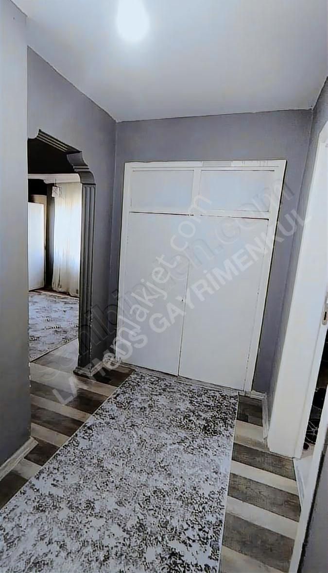 Geniş Ve Ferah Çatı Katı 2+1 Satılık Daire - Görsel 17