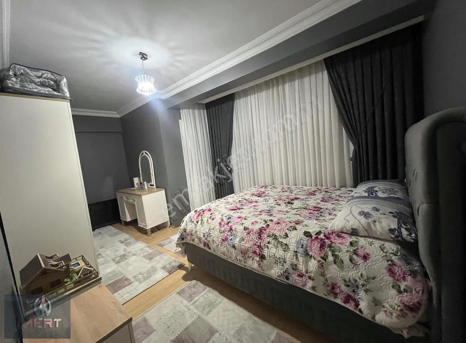 Sancaktepe Yenidoğanda Merkezi Konumda Geniş 3+1 Satılık Daire - Görsel 23