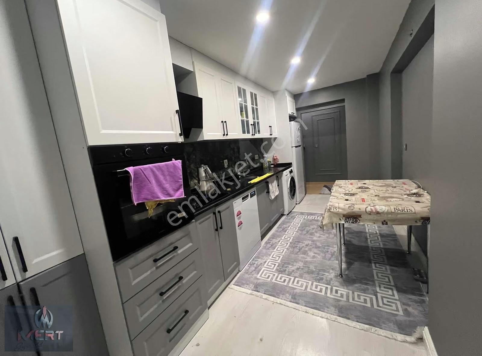 Sancaktepe Yenidoğanda Merkezi Konumda Geniş 3+1 Satılık Daire - Görsel 13