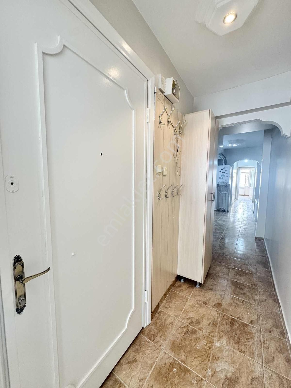 Altın Emlak'tan Kiralık Balkonlu İçi Yapılı 2+1 Daire - Görsel 16