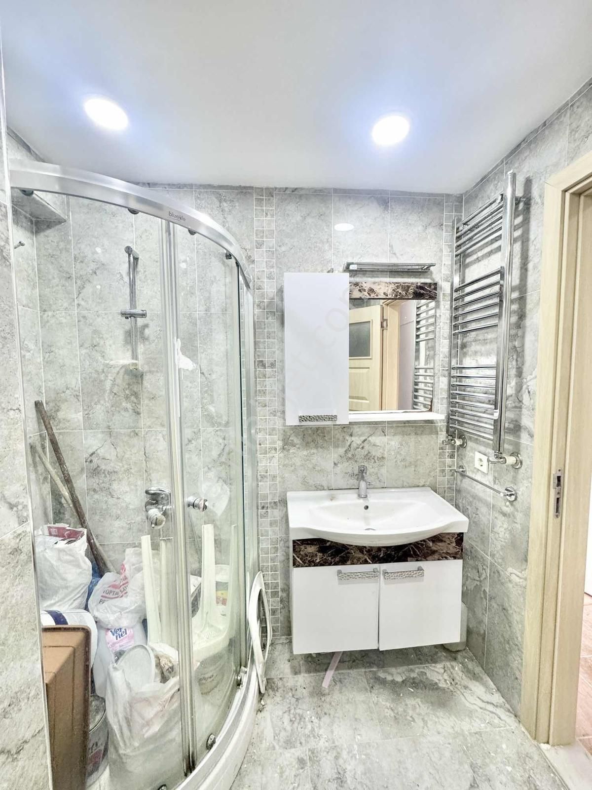 Altın Emlak'tan Kiralık Balkonlu İçi Yapılı 2+1 Daire - Görsel 6