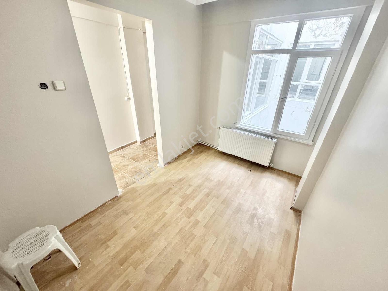 Altın Emlak'tan Kiralık Balkonlu İçi Yapılı 2+1 Daire - Görsel 7