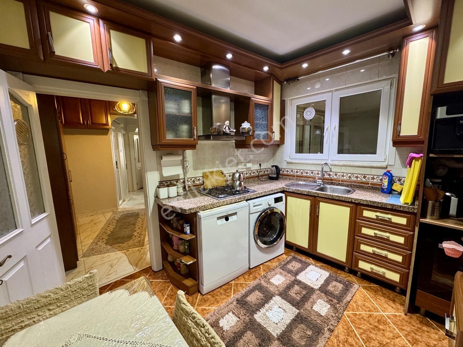 Altın Emlak' Tan Sümbülefendi Mah Giriş Katı 3+1 Daire - Görsel 11