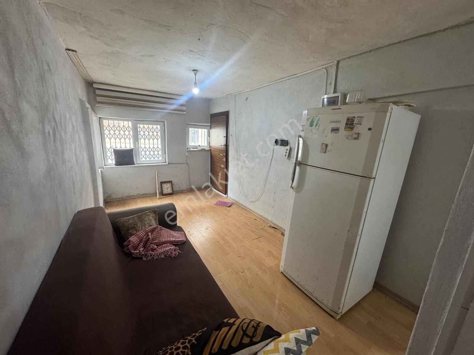 Altın Emlak'tan Merkezi Konumda Kismi Eşyalı 1+1 Kiralık Daire - Görsel 6