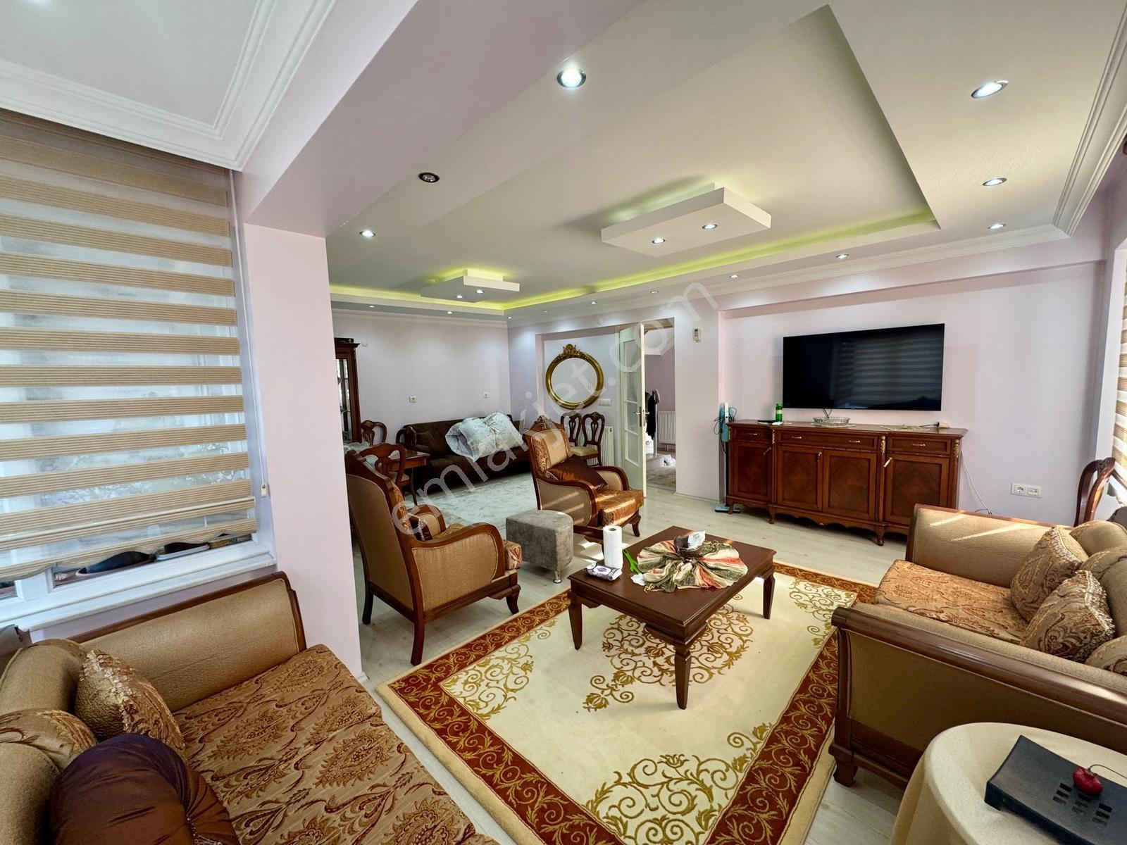 Çorlu Seymende 508 M2 Arsa İçinde 3 Katlı Satılık Villa - Görsel 12