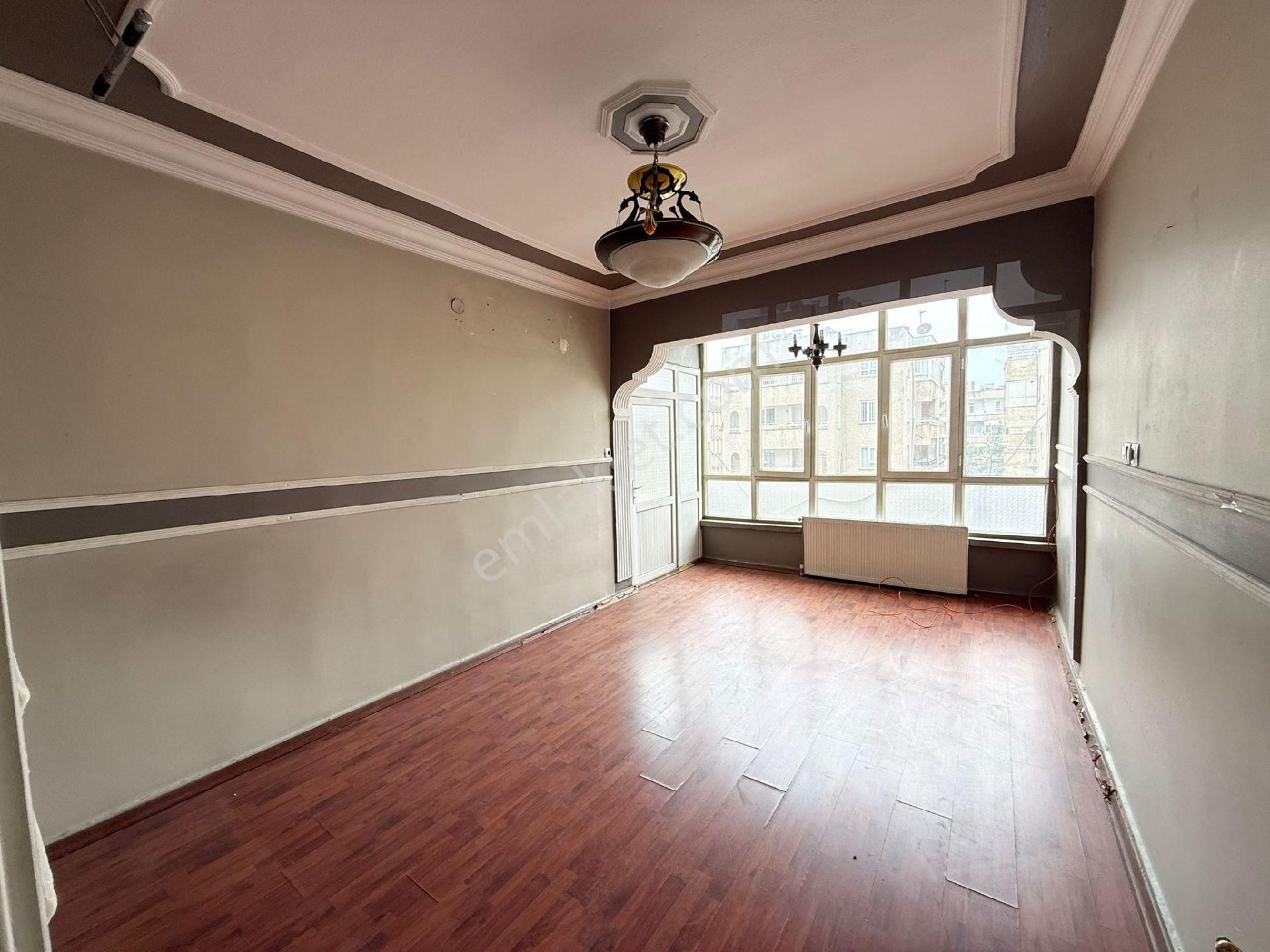 Cadde Seyran Emlaktan Satılık 4+1 - Görsel 15