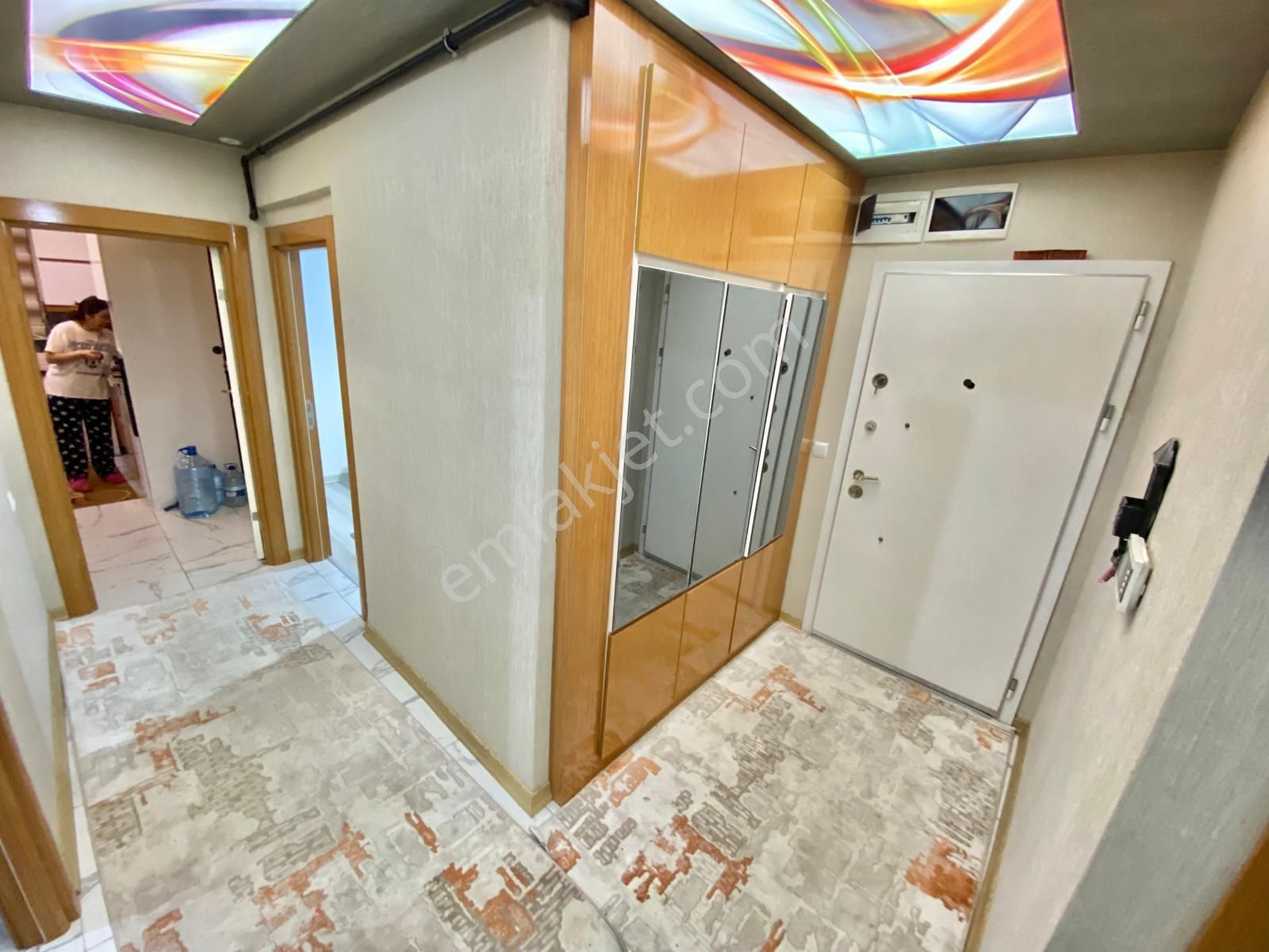 Yılmaz Gayrimenkul'den M.kemal Mah 3+1 Y.giriş Katta 3.849 Pazarlıklı Ultra Lüxyapılı 130m2 Daire - Görsel 7