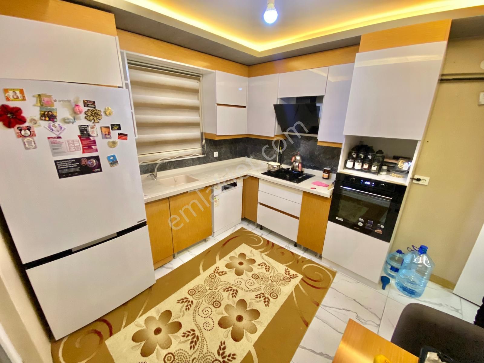 Yılmaz Gayrimenkul'den M.kemal Mah 3+1 Y.giriş Katta 3.849 Pazarlıklı Ultra Lüxyapılı 130m2 Daire