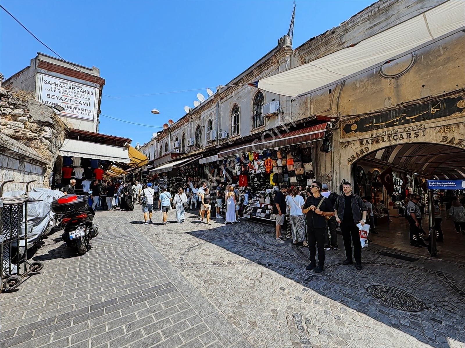 Kapalıçarşı Fesciler Kapısı Girişinde Satılık Dükkan - Görsel 9