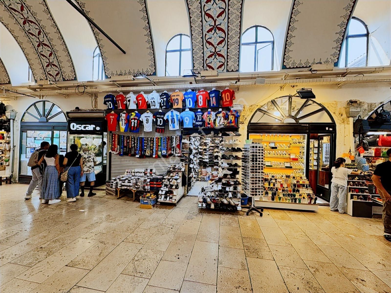 Kapalıçarşı Fesciler Kapısı Girişinde Satılık Dükkan - Görsel 6