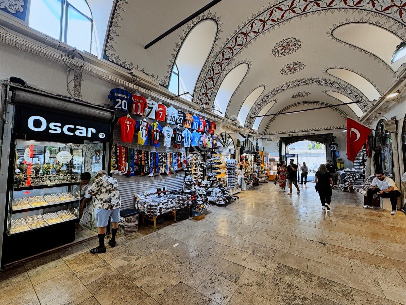 Kapalıçarşı Fesciler Kapısı Girişinde Satılık Dükkan - Görsel 7