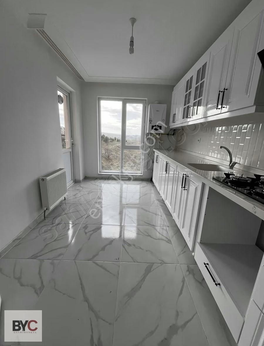 Byc Den Kıbrıs Mahallesinde Ful Yapılı 3+1 Kiralık Daire