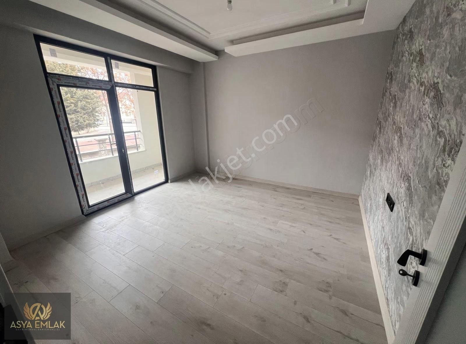 Alemdar Caddesi Üzerinde Sıfır 2+1 Lüks Daire - Görsel 12