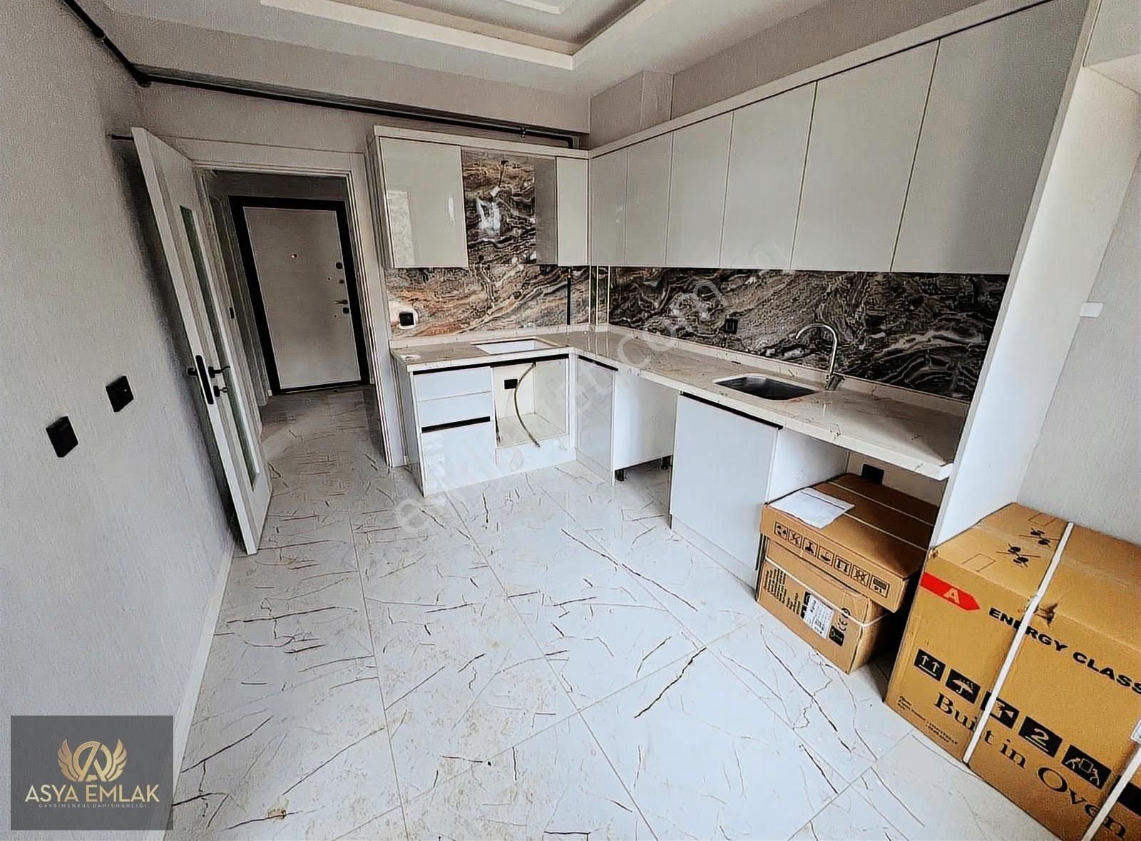 Alemdar Caddesi Üzerinde Sıfır 2+1 Lüks Daire - Görsel 11