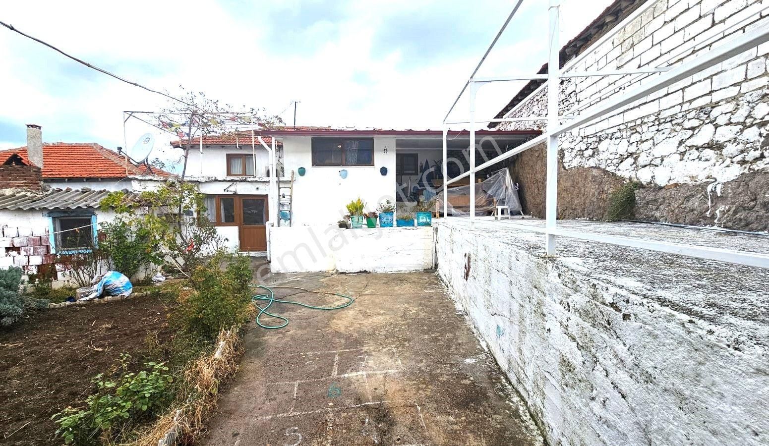 🏡 Aktiften Dutluca'da Geniş Bahçeli Tam Müstakil 3+1 Satılık Ev - Görsel 8