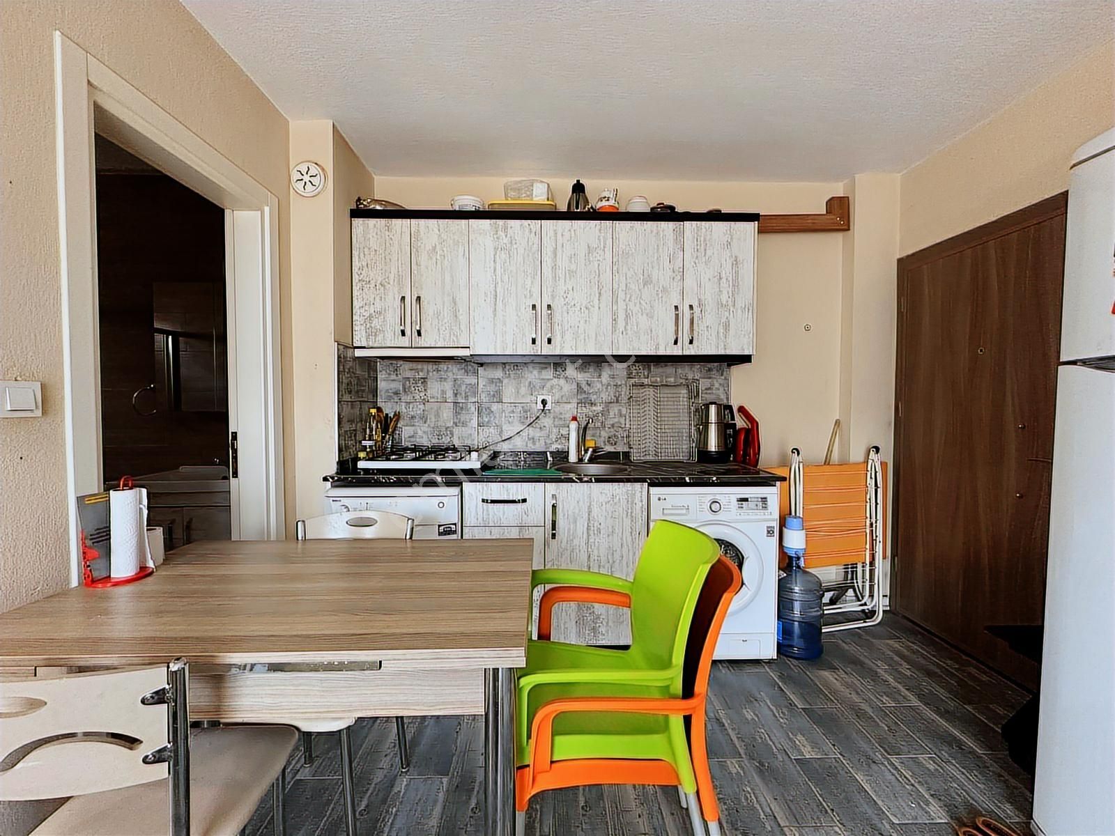 Yeniköy Mahallesinde 1+1 Emsallerine Göre Geniş Kiralık Daire - Görsel 15