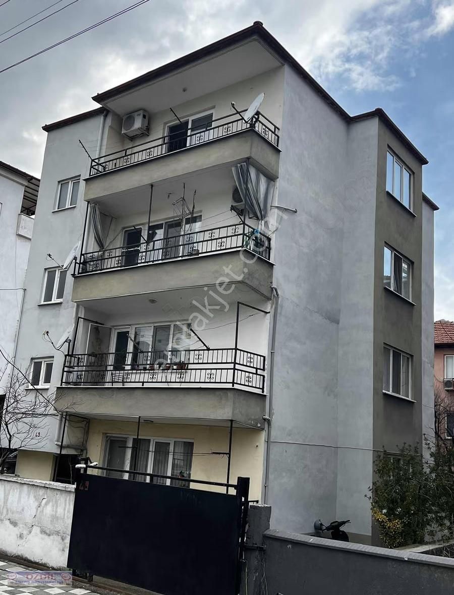 Cumhuriyet Okulu Civarı Satılık 2+1 - Görsel 13