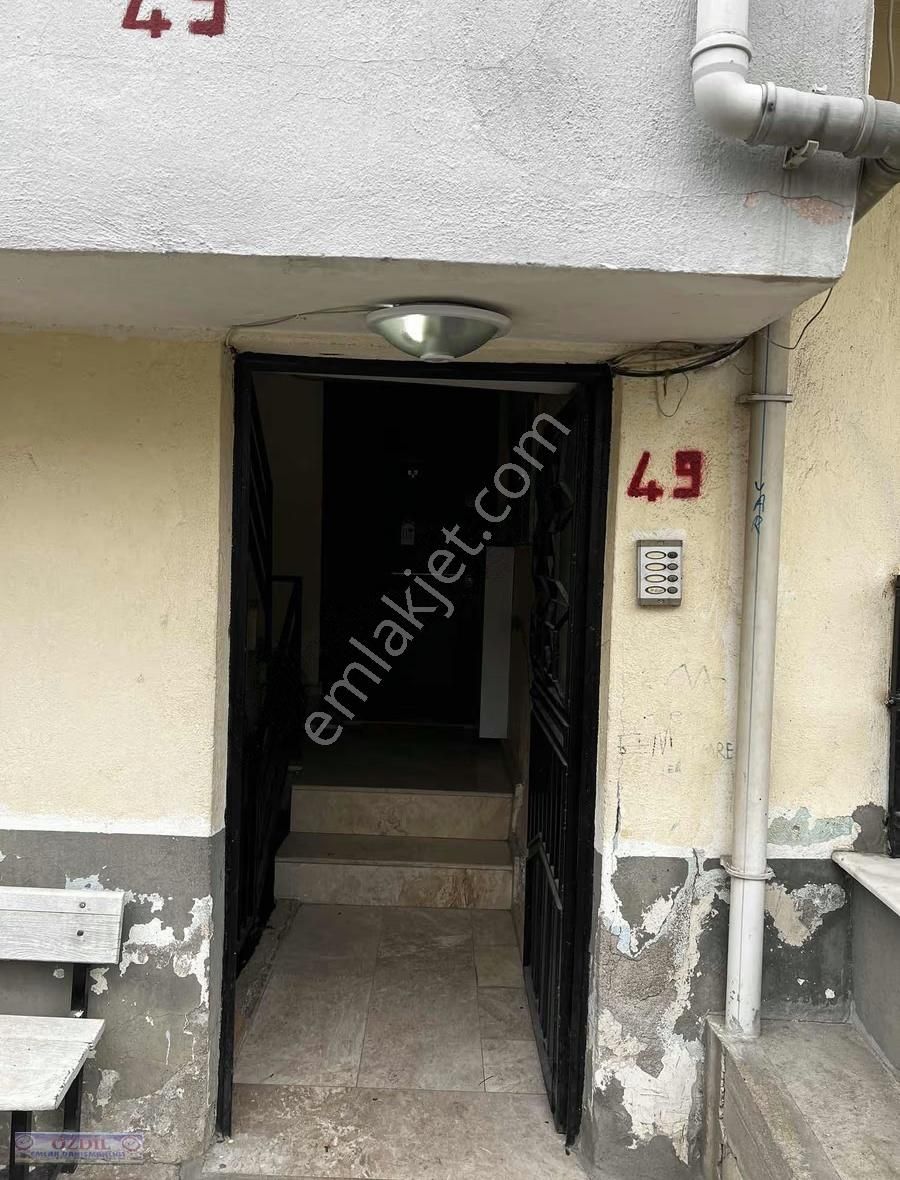 Cumhuriyet Okulu Civarı Satılık 2+1 - Görsel 12