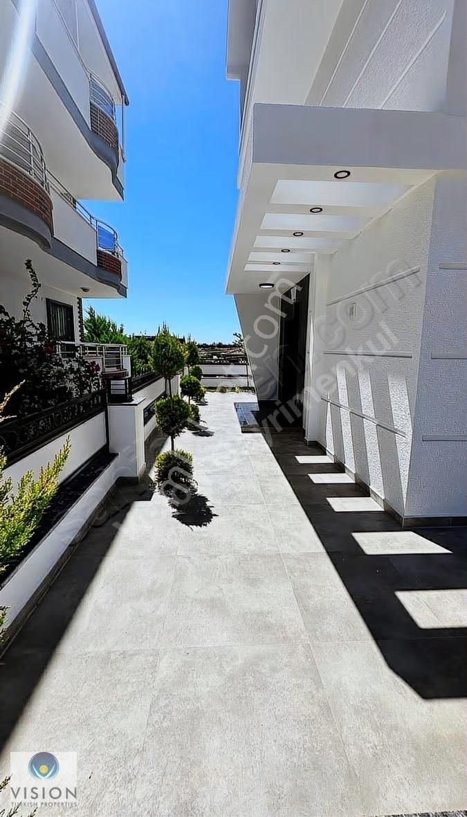 Didim Mavişehirde Deniz Manzaralı 3+1 Tam Müstakil Havuzlu Villa - Görsel 19