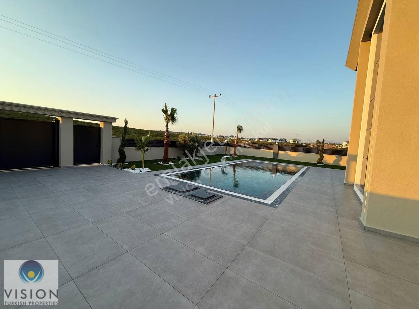 Didimde Denize Yakın Tam Müstakil 500 Metrekare Arsalı 4+1 Villa - Görsel 15