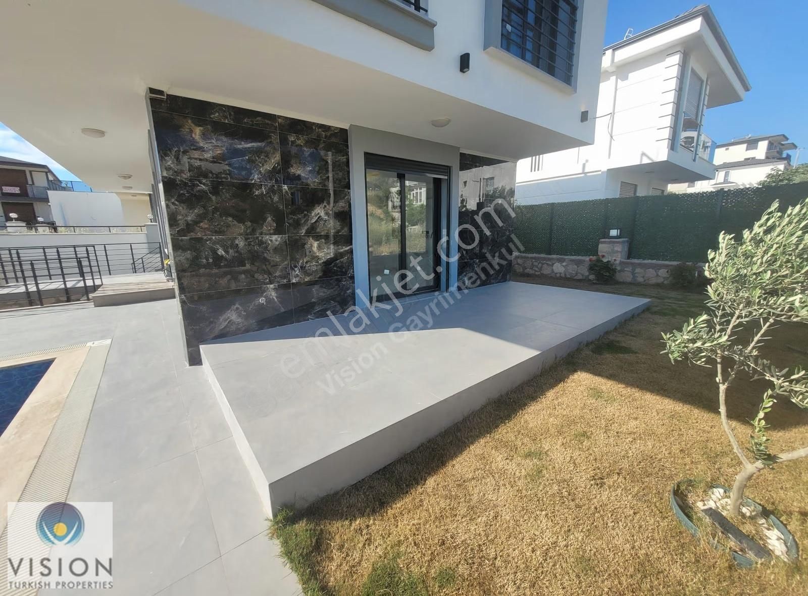 Didimde Havuzlu Köşebaşı 3+1 Ayrı Mutfak Tam Müstakil Villa - Görsel 13