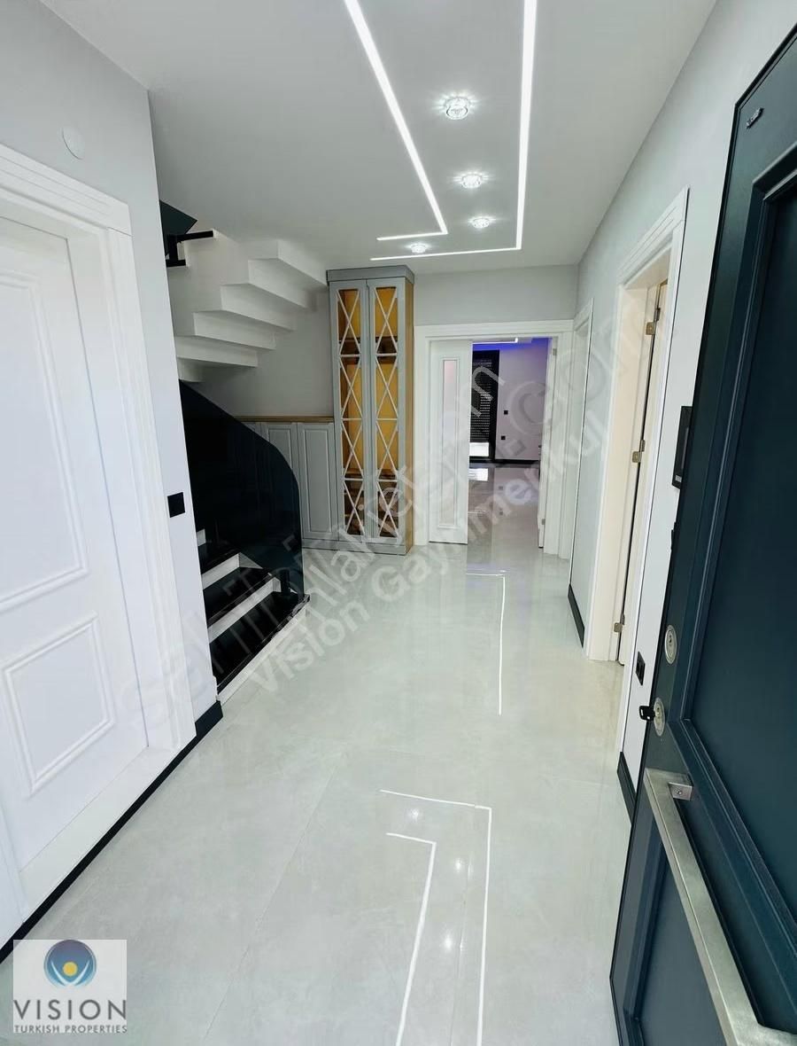 Didimde Alt Katta Odası Olan 4+1 Ayrı Mutfak Tam Müstakil Villa - Görsel 10