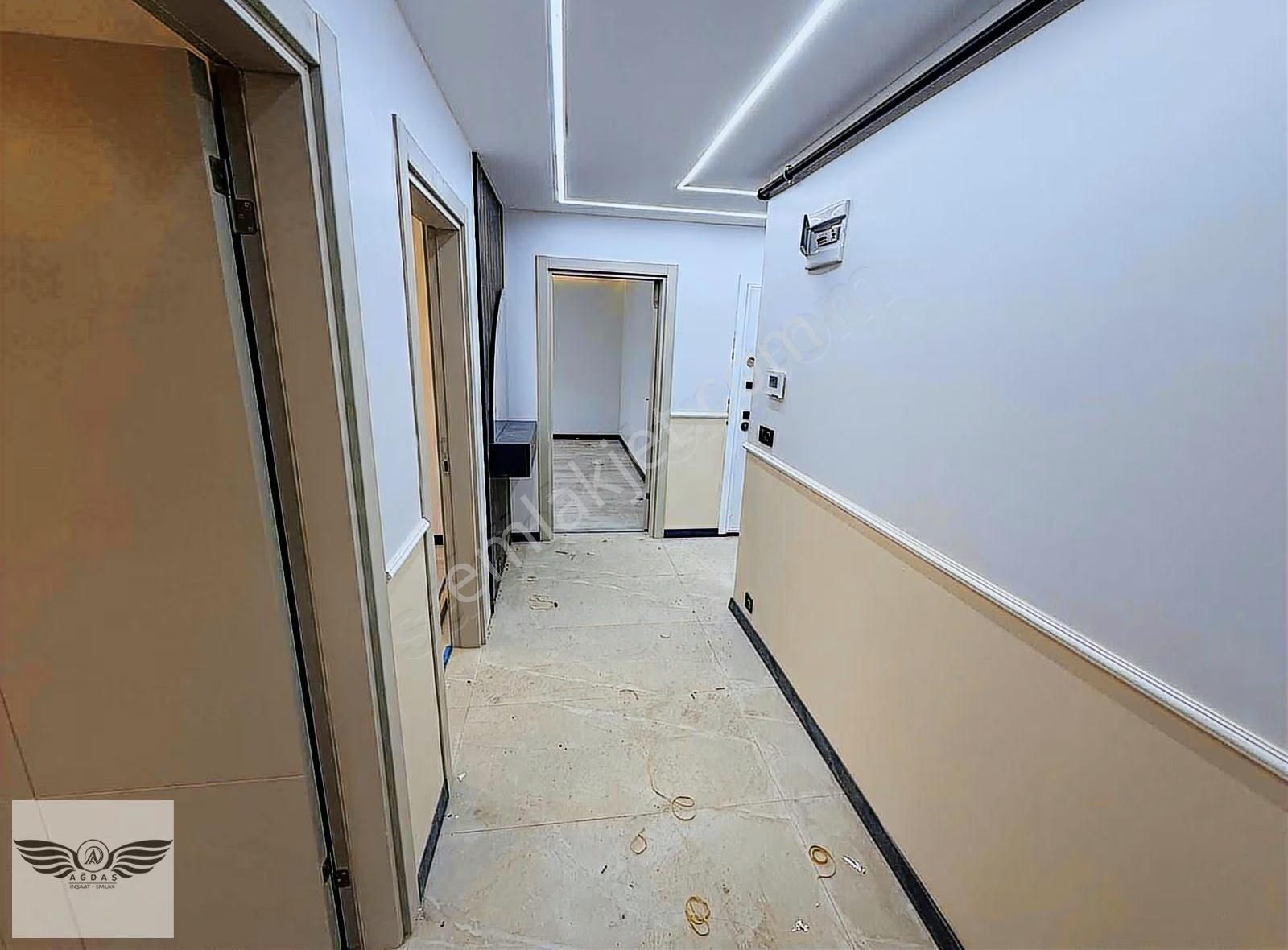 Merkezi Konumda 2+1 Ultra Lüks Ön Cephe Sıfır Daire - Görsel 12