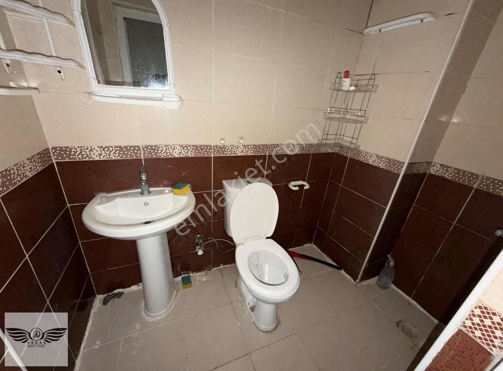 Merkezi Konumda Yüksek Giriş 2+1 Satılık Daire - Görsel 3