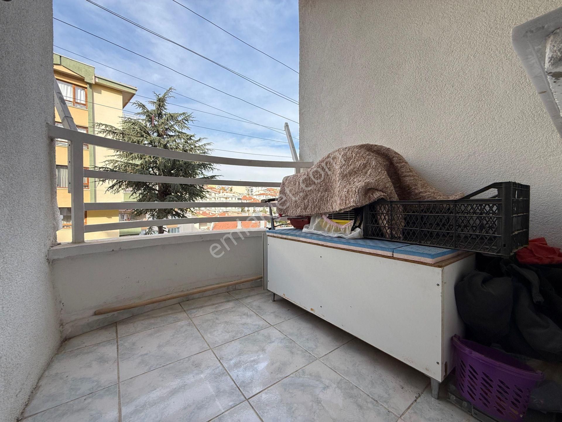 Uyanış Mahallesinde Bagımsız Acill 3+1 - Görsel 27