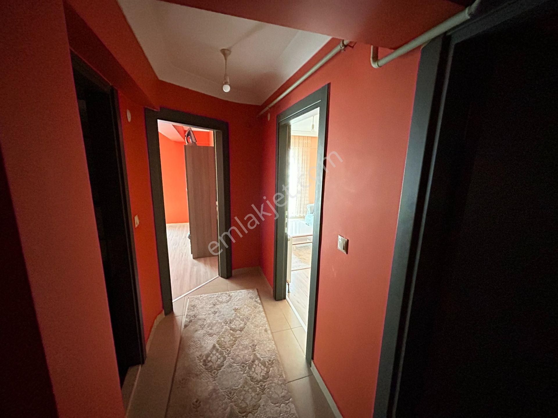 Cihan Emlaktan Ordu Caddesi Üzerinde Eşyalı Kiralık Asansörlü, Yeni 1+1 Daire - Görsel 7