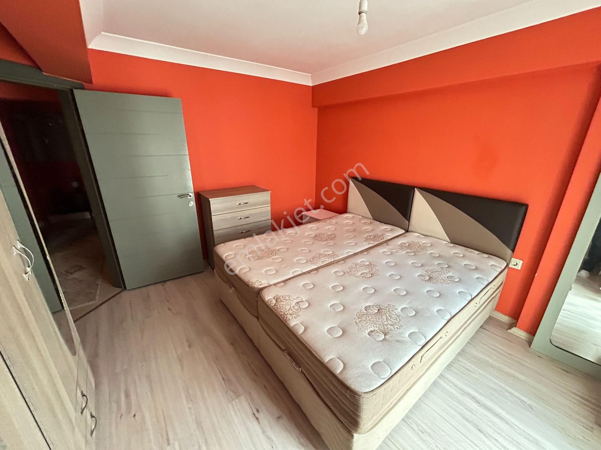 Cihan Emlaktan Ordu Caddesi Üzerinde Eşyalı Kiralık Asansörlü, Yeni 1+1 Daire - Görsel 12