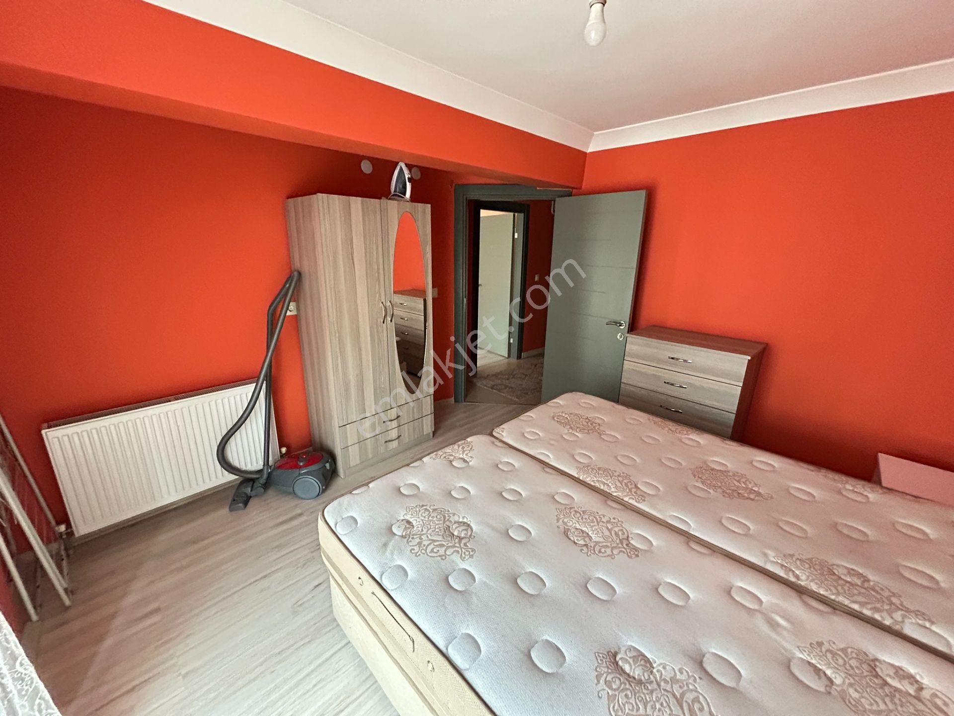 Cihan Emlaktan Ordu Caddesi Üzerinde Eşyalı Kiralık Asansörlü, Yeni 1+1 Daire - Görsel 13