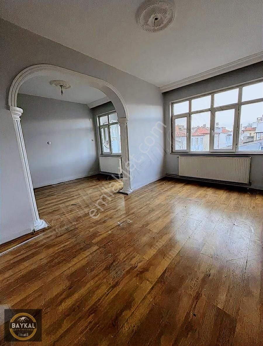 Mevlana'da 1.caddede 2+1 Ortakat Daire - Görsel 5