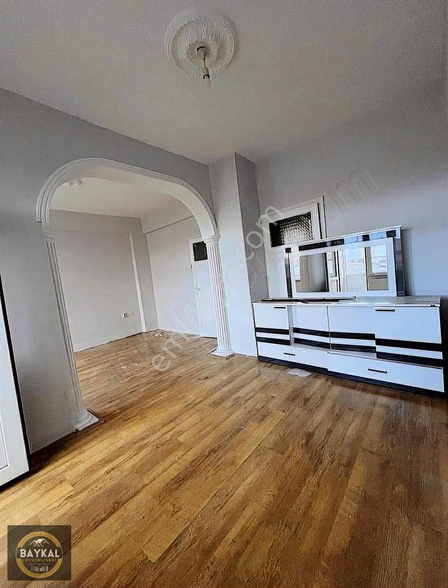 Mevlana'da 1.caddede 2+1 Ortakat Daire - Görsel 6