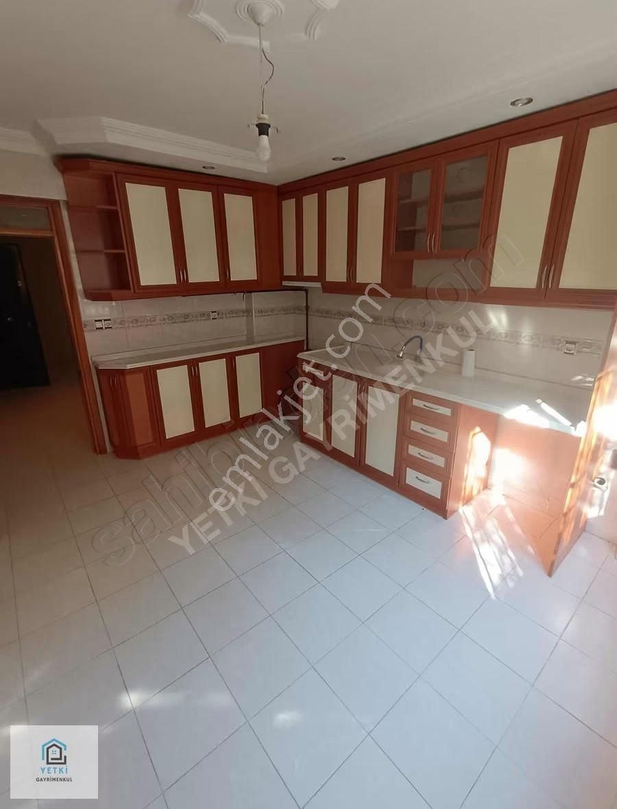 Bağbaşı Pazar Pazarı Konumda 2+1 Geniş M2 Ye Sahip Kiralık Daire