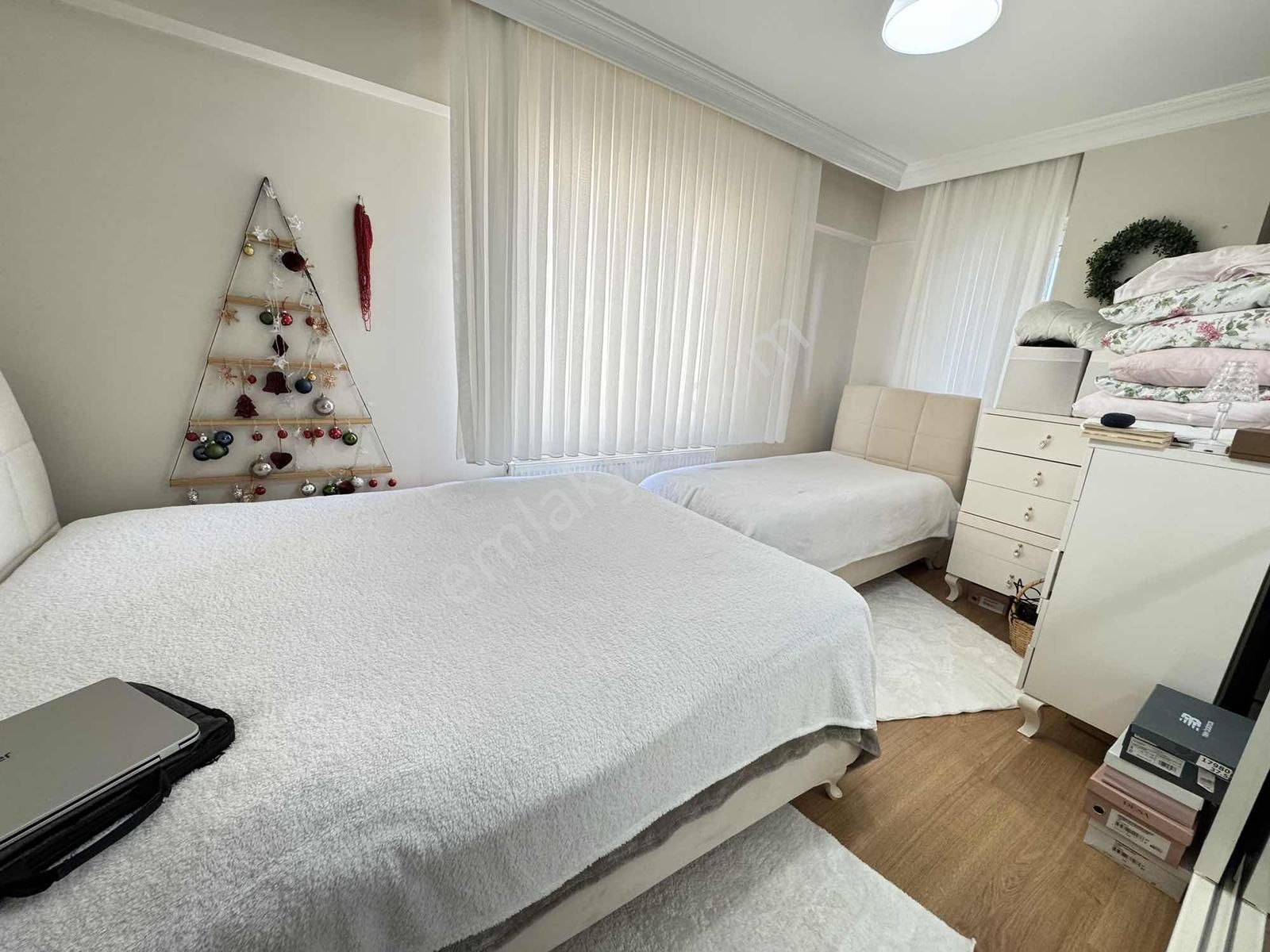 Delfa Emlaktan Belediye Meydanında Mükemel 2+1 Daire - Görsel 31