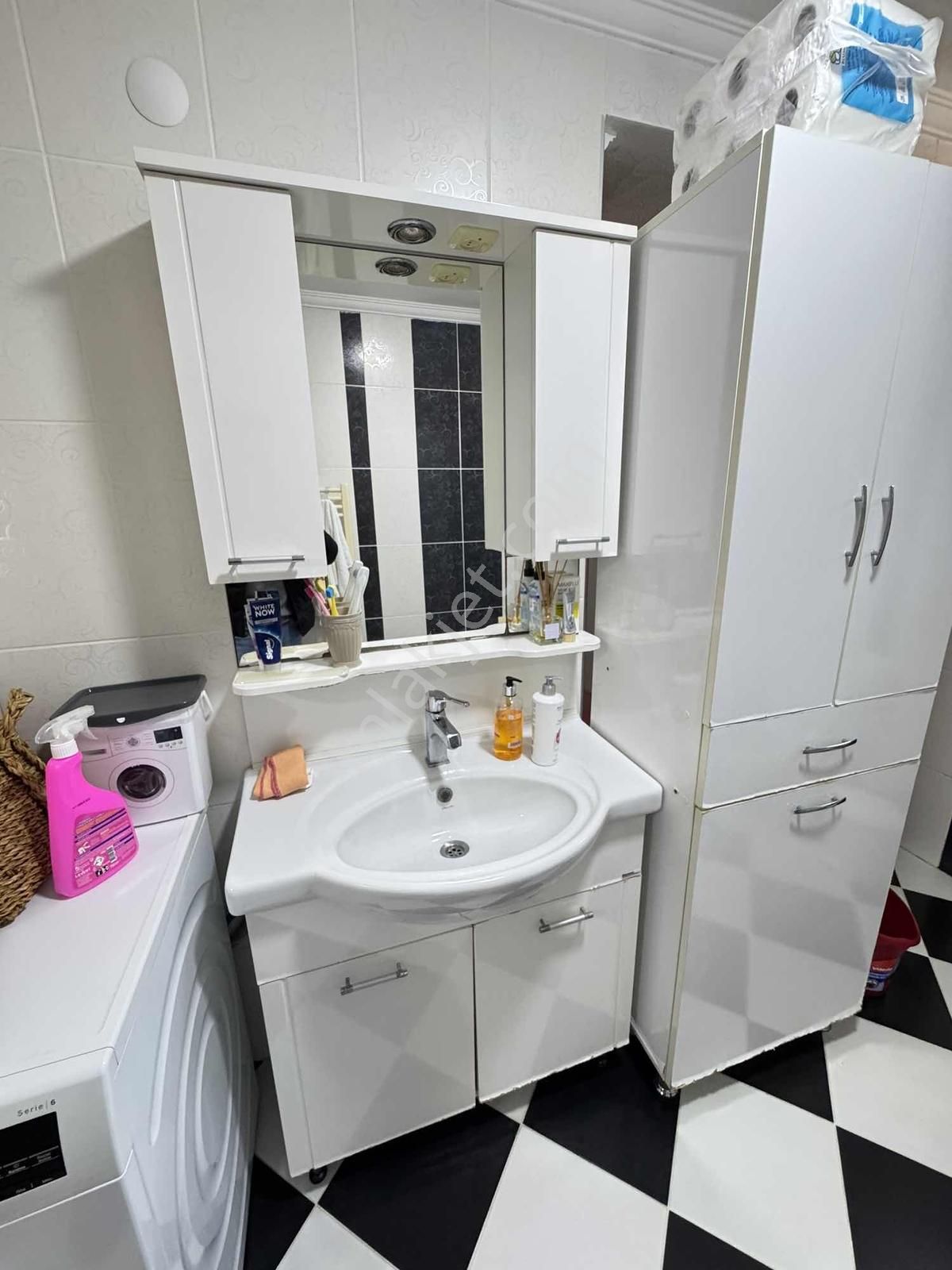 Delfa Emlaktan Belediye Meydanında Mükemel 2+1 Daire - Görsel 10