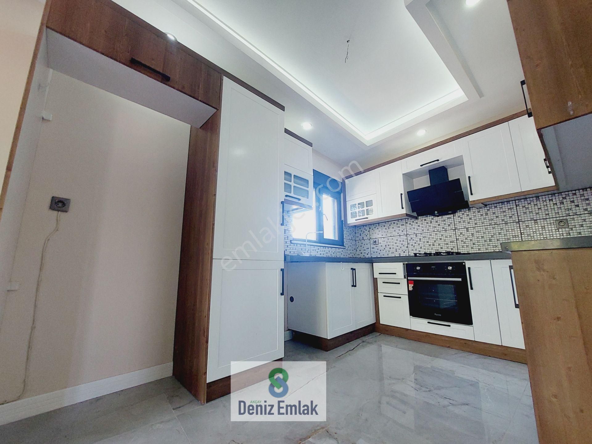 Denizden Akçayda Lüx Tasarım Geniş Verandalı Satılık 4+1 Tripleks Villa. - Görsel 8