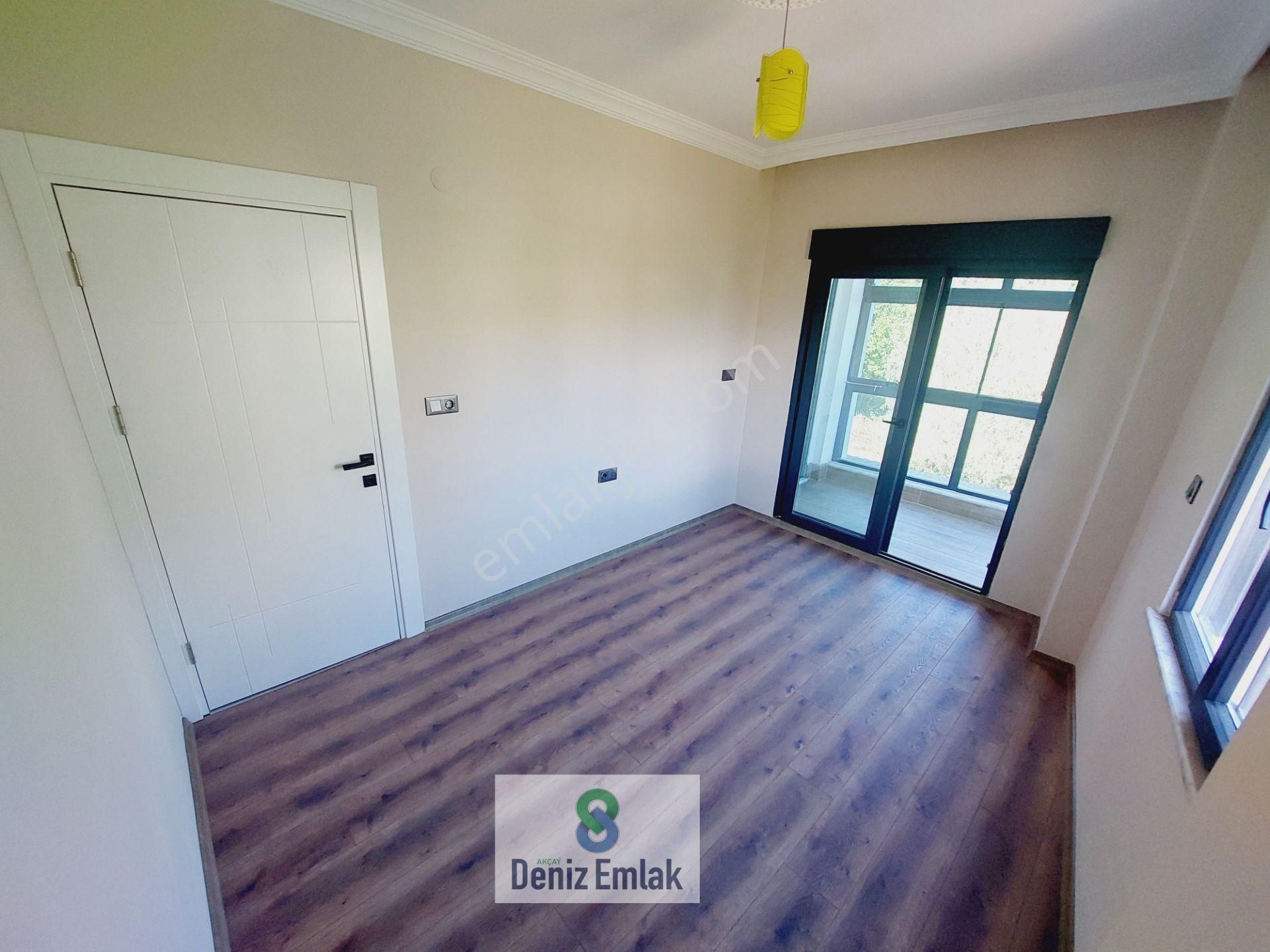 Denizden Akçayda Lüx Tasarım Geniş Verandalı Satılık 4+1 Tripleks Villa. - Görsel 5