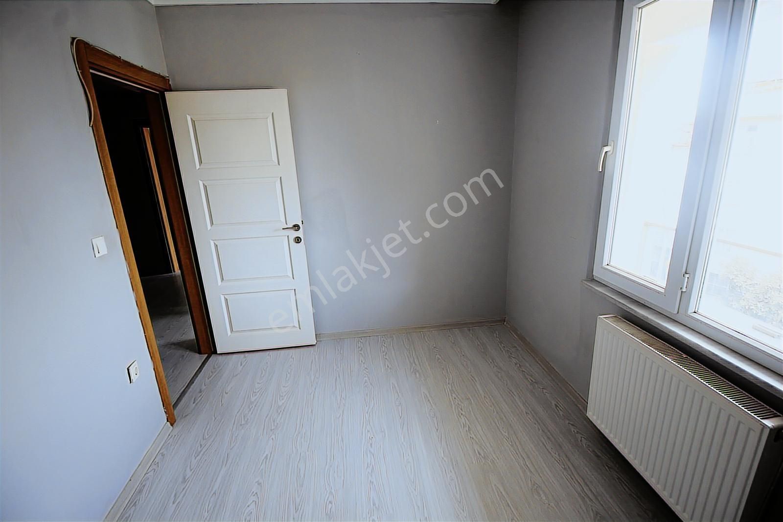 Çorlu Otogara, Merkeze, Askeriyeye Yakın 2+1 100m² Kiralık Daire - Görsel 2