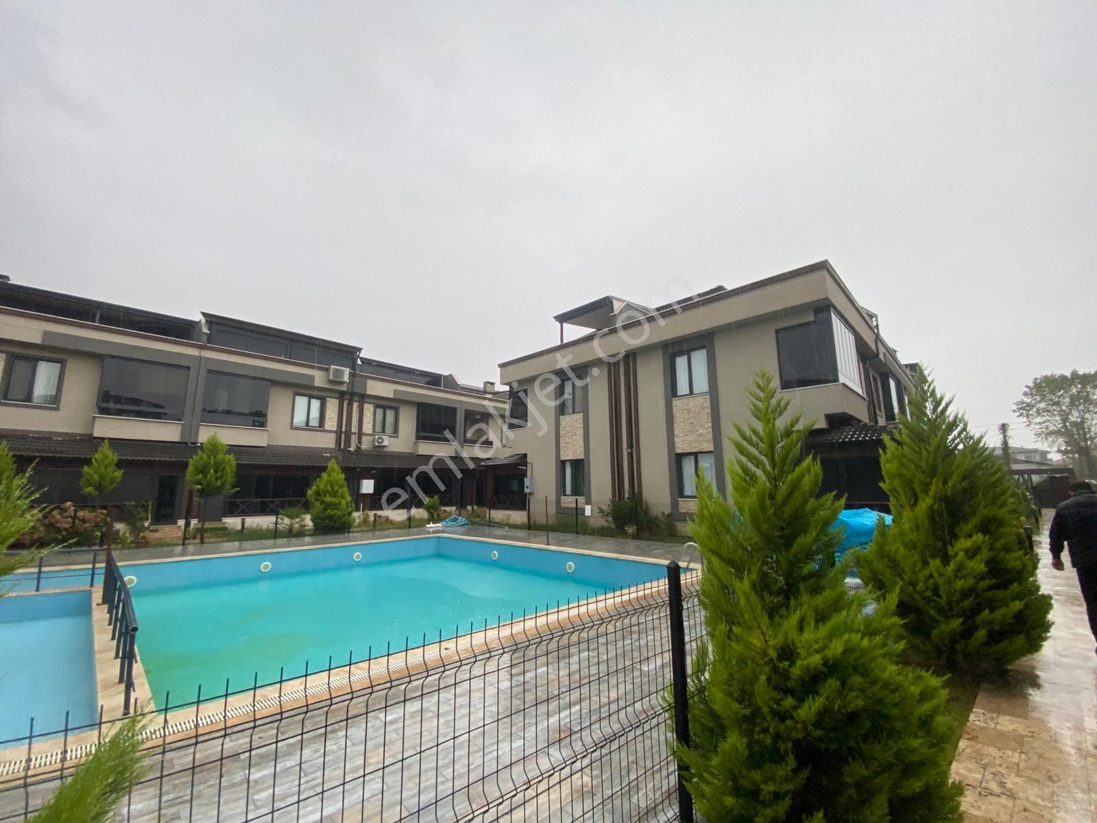 Karasuda Teraslı Ve Kış Bahçeli Geniş 2+1 Modern Satılık Villa - Görsel 4