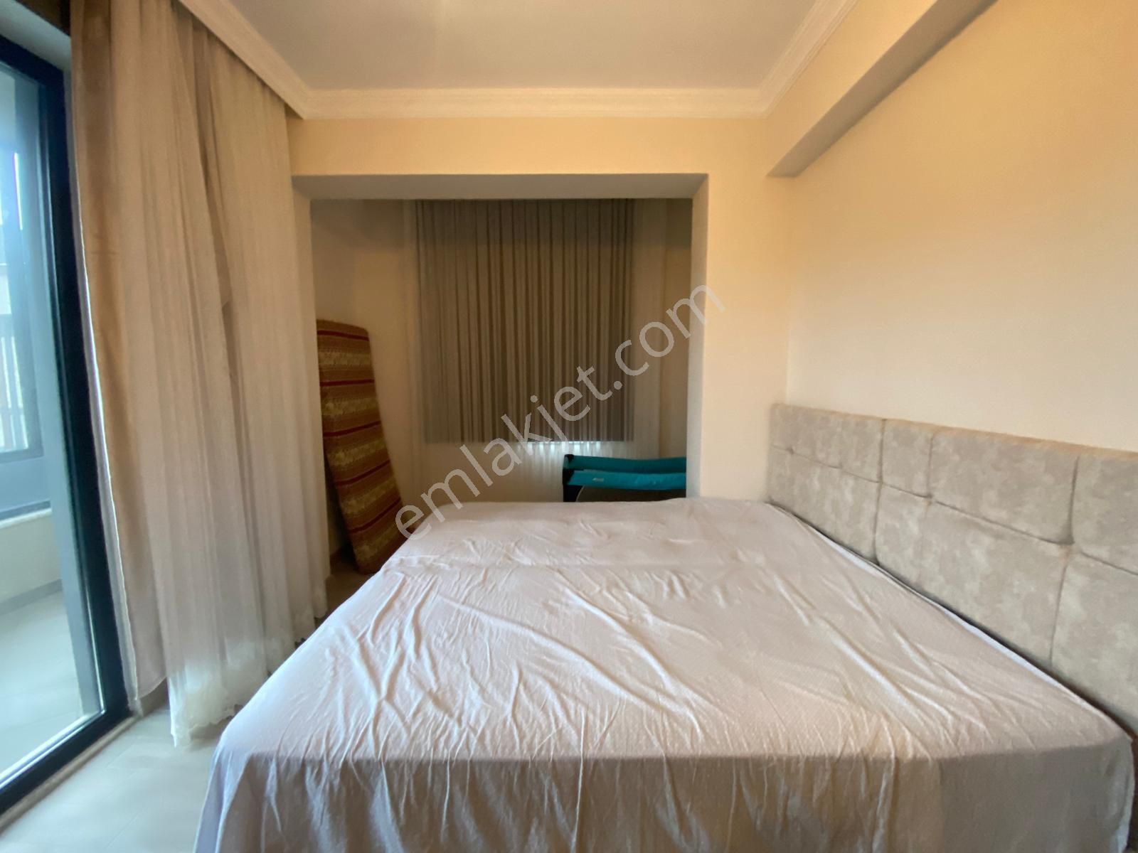 Karasuda Teraslı Ve Kış Bahçeli Geniş 2+1 Modern Satılık Villa - Görsel 18