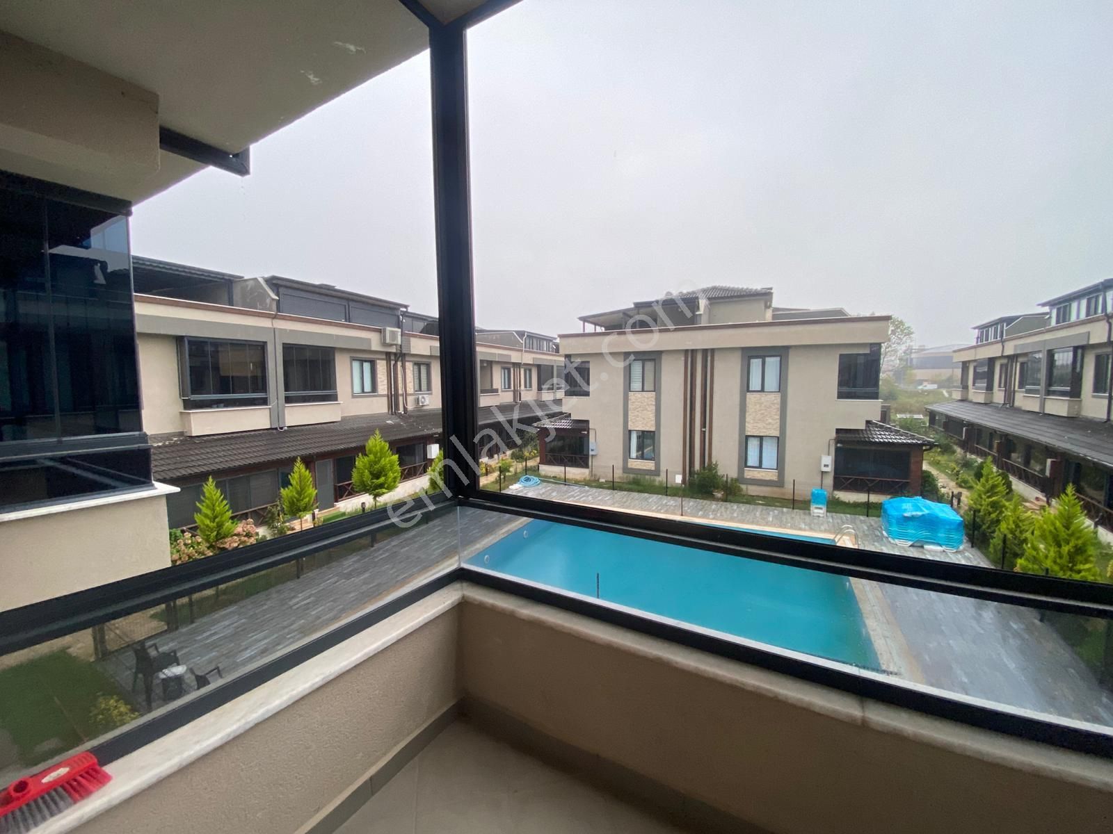 Karasuda Teraslı Ve Kış Bahçeli Geniş 2+1 Modern Satılık Villa - Görsel 19