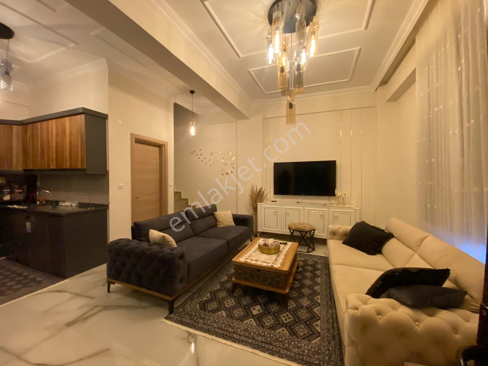 Karasuda Teraslı Ve Kış Bahçeli Geniş 2+1 Modern Satılık Villa - Görsel 12