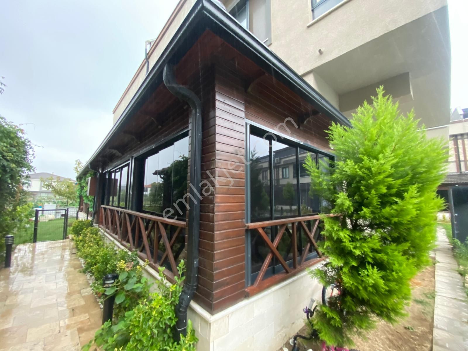 Karasuda Teraslı Ve Kış Bahçeli Geniş 2+1 Modern Satılık Villa - Görsel 5