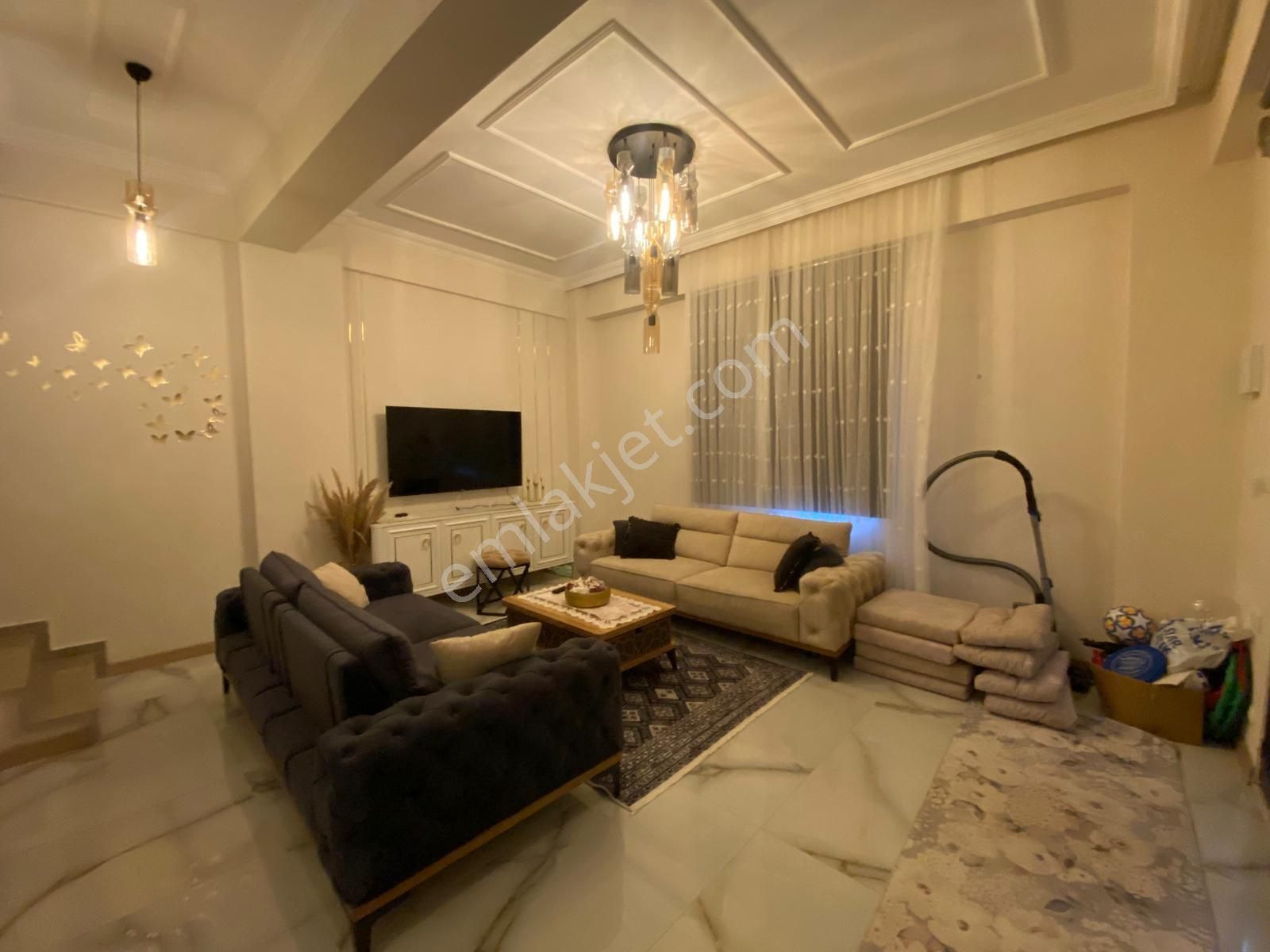 Karasuda Teraslı Ve Kış Bahçeli Geniş 2+1 Modern Satılık Villa - Görsel 11