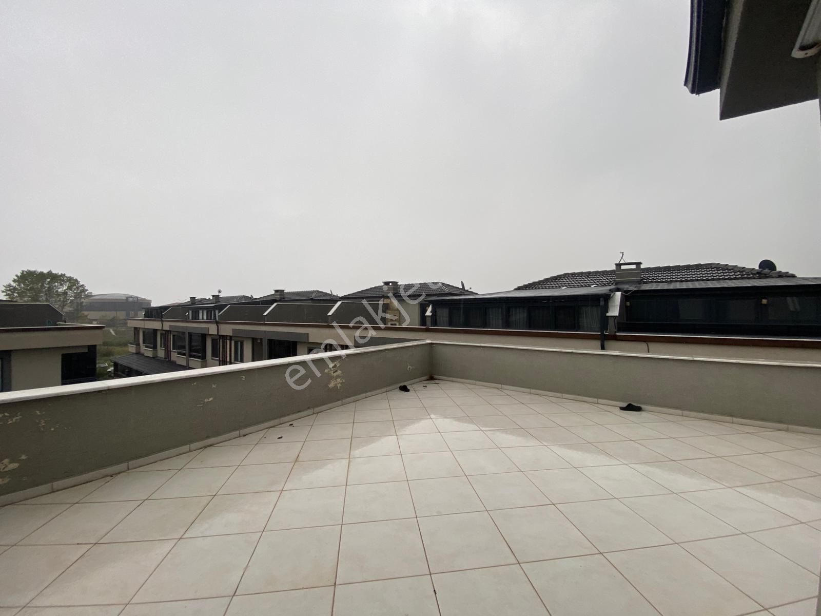 Karasuda Teraslı Ve Kış Bahçeli Geniş 2+1 Modern Satılık Villa - Görsel 30